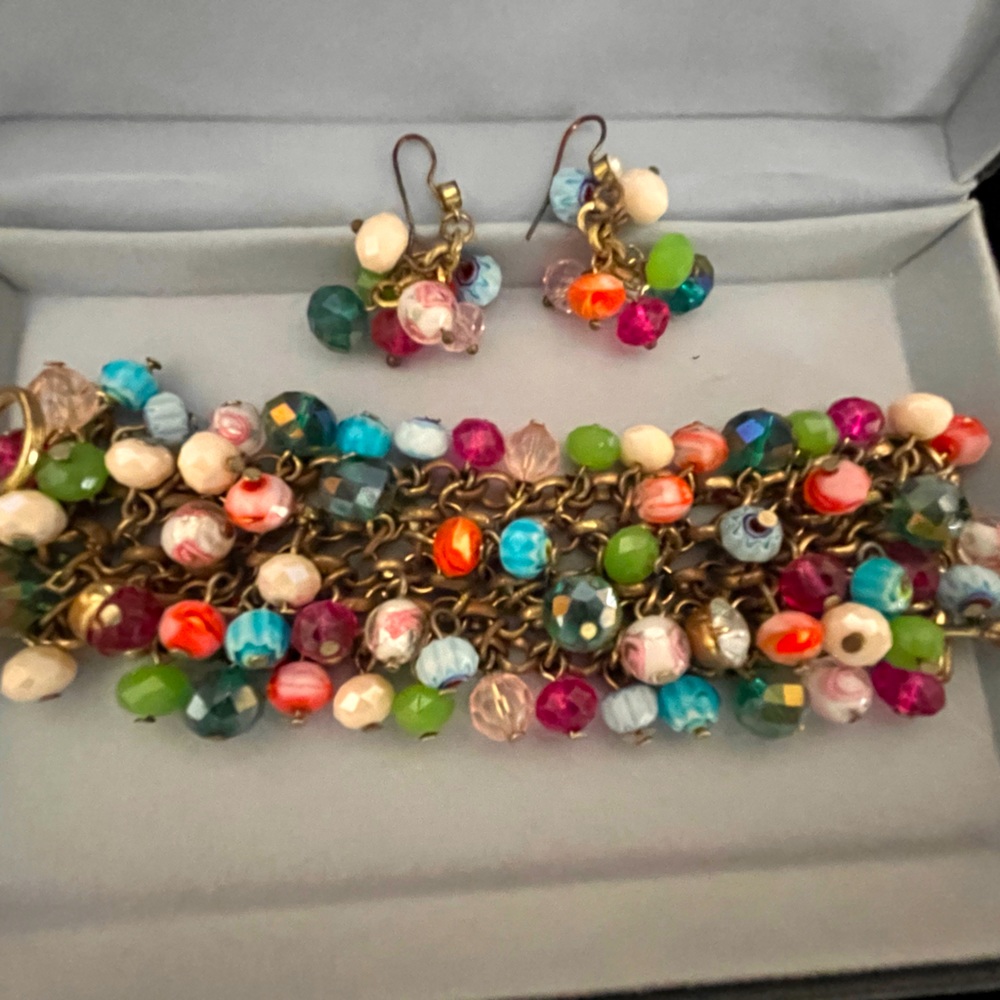 Fun colors ~ beaded bracelet and earrings